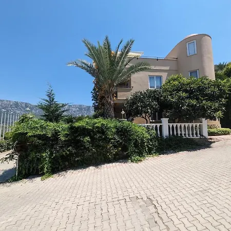 Townhouse With Bath And Fireplace ヴィラ