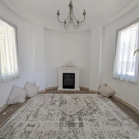 ヴィラ Townhouse With Bath And Fireplace